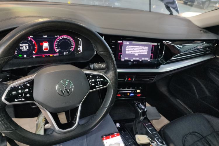 Used Volkswagen Passat 2023 Restyled 330TSI Starry Luxury Edition Center Console