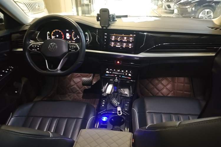 Used Volkswagen Passat 2023 Revised 330TSI Starry Elite Edition Center Console
