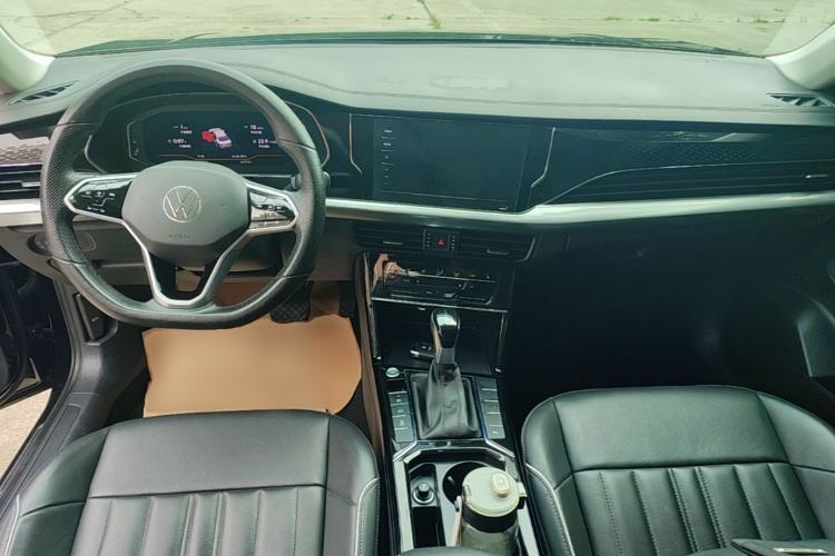 Used Volkswagen Passat 2023 Revised 330TSI Starry Elite Edition Center Console