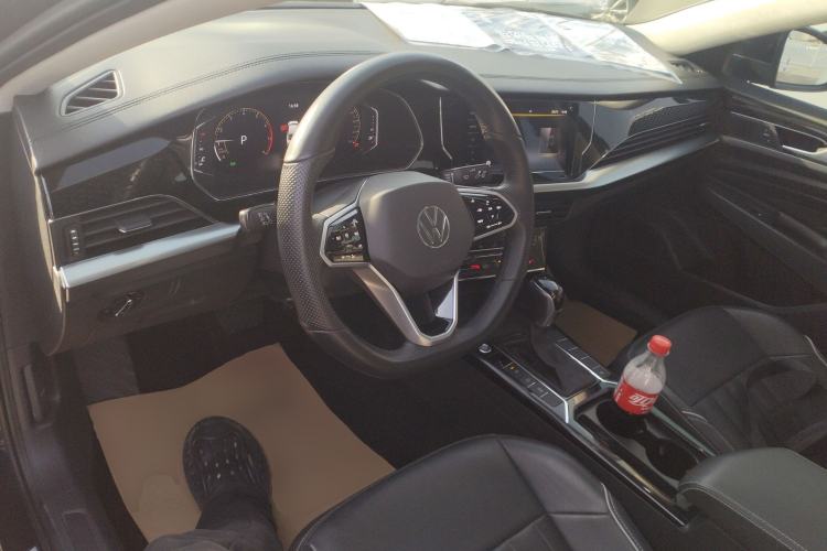 Used Volkswagen Passat 2023 Revised 330TSI Starry Elite Edition Center Console