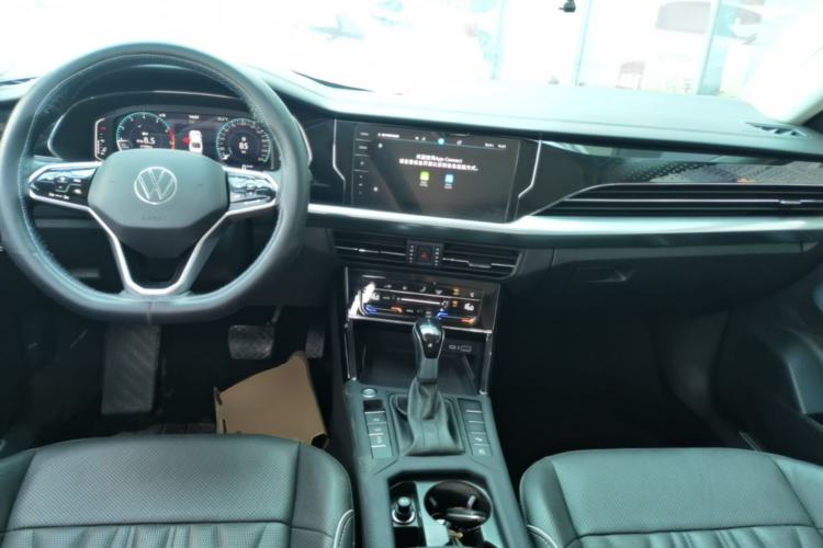 Used Volkswagen Passat 2023 Restyled 330TSI Starry Luxury Edition Center Console