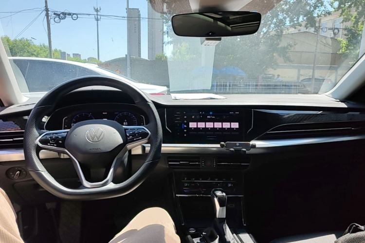 Used Volkswagen Passat 2023 Restyled 330TSI Starry Luxury Edition Center Console