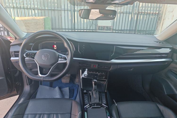 Used Volkswagen Passat 2023 Restyled 330TSI Starry Luxury Edition Center Console