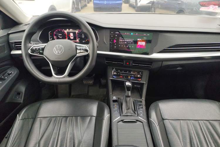 Used Volkswagen Passat 2023 Restyled 330TSI Starry Luxury Edition Center Console