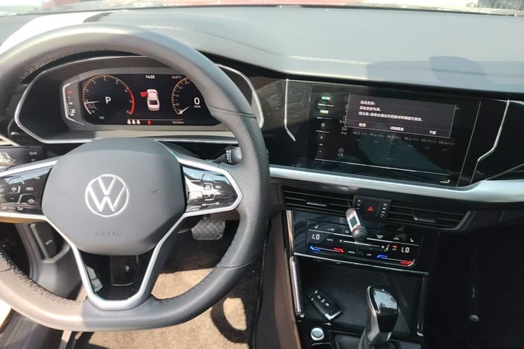 Used Volkswagen Passat 2023 Revised 330TSI Starry Elite Edition Center Console