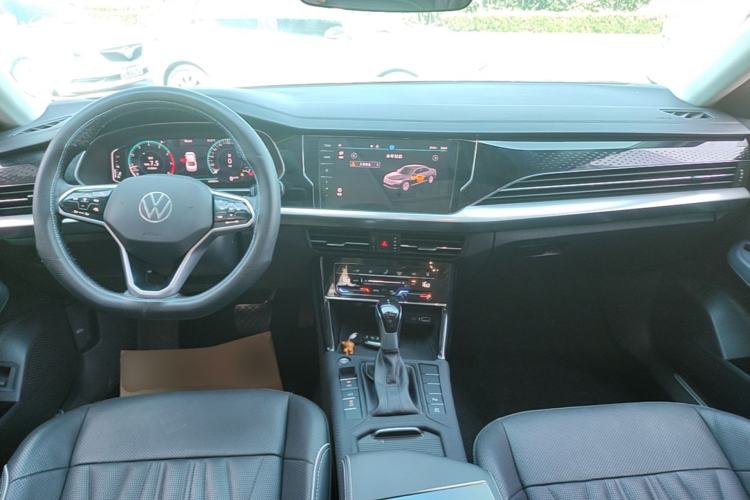 Used Volkswagen Passat 2023 Restyled 330TSI Starry Luxury Edition Center Console