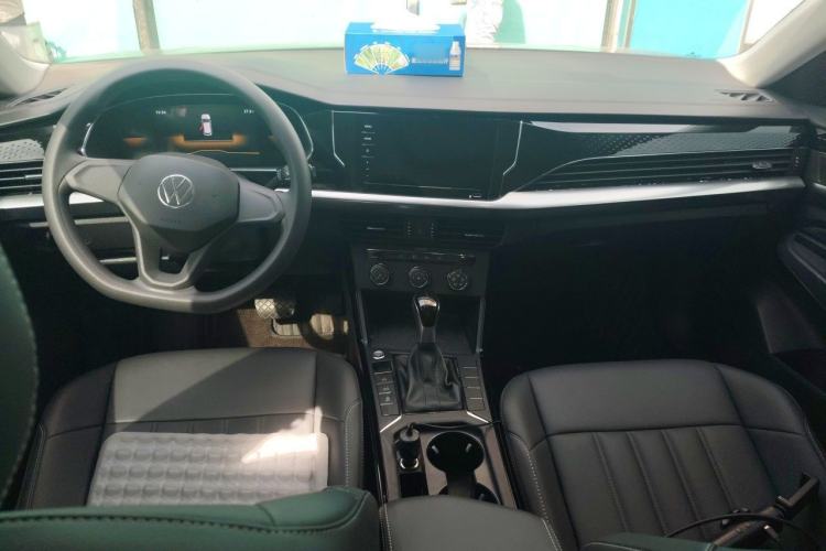 Used Volkswagen Passat 2023 Revised Version 280TSI Business Edition Center Console
