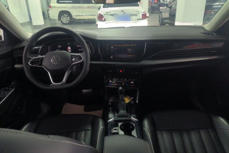 Used Volkswagen Passat 2023 330TSI Starry Elite Edition Center Console