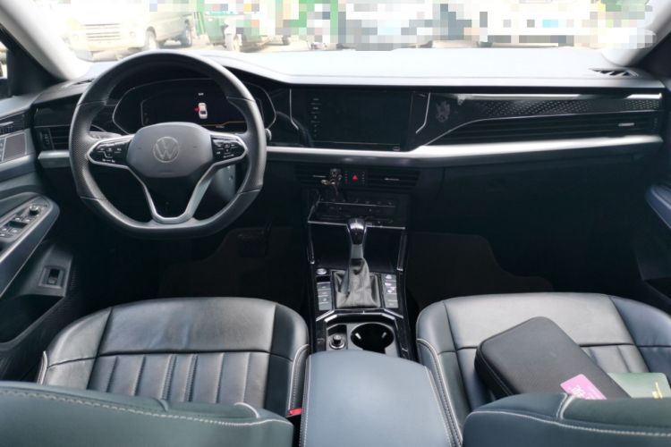 Used Volkswagen Passat 2023 Revised 330TSI Elite Edition Center Console