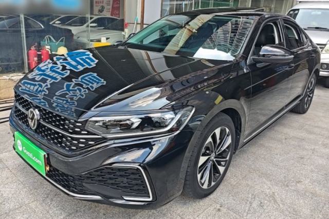 Ojetý Volkswagen Passat 2023 Revised 280TSI Starry Sky Elite Edition