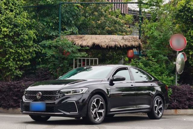 Used Volkswagen Passat 2023 Restyled 330TSI Starry Luxury Edition