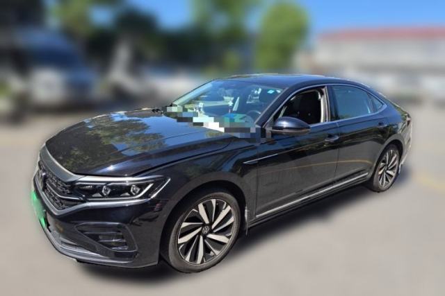 Used Volkswagen Passat 2023 Facelift 330TSI Luxury Edition
