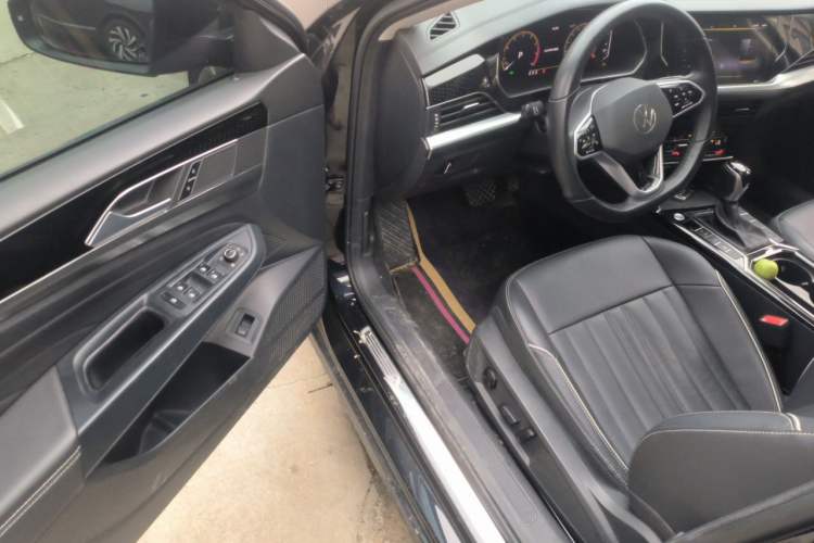 Used Volkswagen Passat 2023 Revised 330TSI Elite Edition Driver Seat