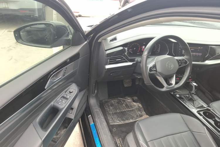 Used Volkswagen Passat 2023 Revised 330TSI Elite Edition Driver Seat