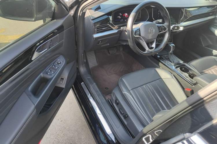 Used Volkswagen Passat 2023 330TSI Elite Edition Driver Seat