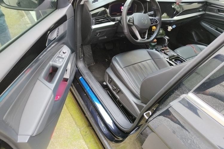 Used Volkswagen Passat 2023 Revised 330TSI Elite Edition Driver Seat