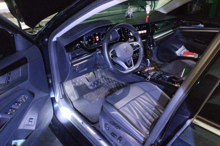 Used Volkswagen Passat 2023 Restyled 330TSI Starry Luxury Edition Driver Seat