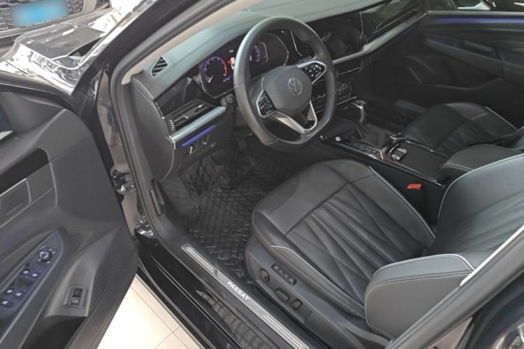 Used Volkswagen Passat 2023 380TSI Flagship Edition Driver Seat