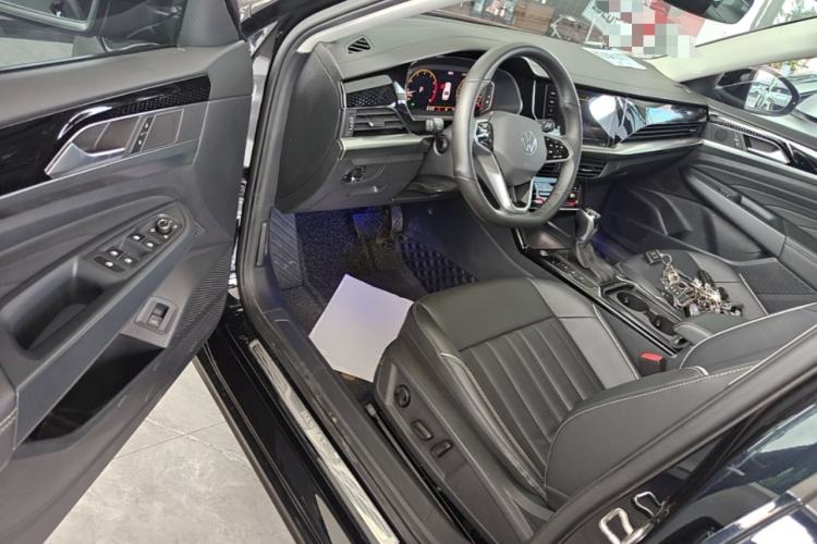 Used Volkswagen Passat 2023 330TSI Elite Edition Driver Seat