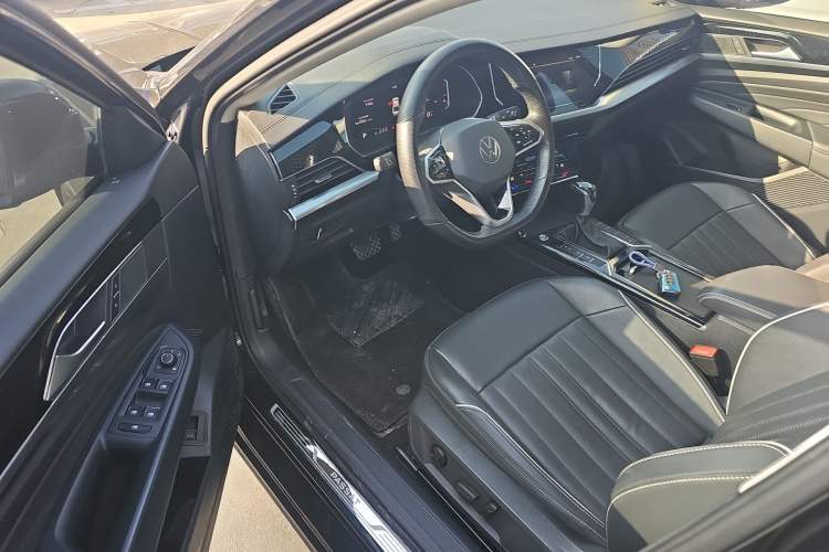 Used Volkswagen Passat 2023 Revised 330TSI Elite Edition Driver Seat