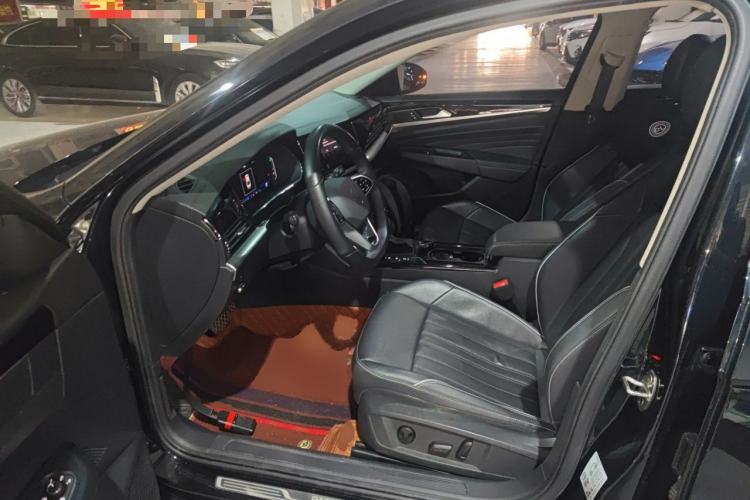 Used Volkswagen Passat 2023 Revised 330TSI Starry Elite Edition Driver Seat
