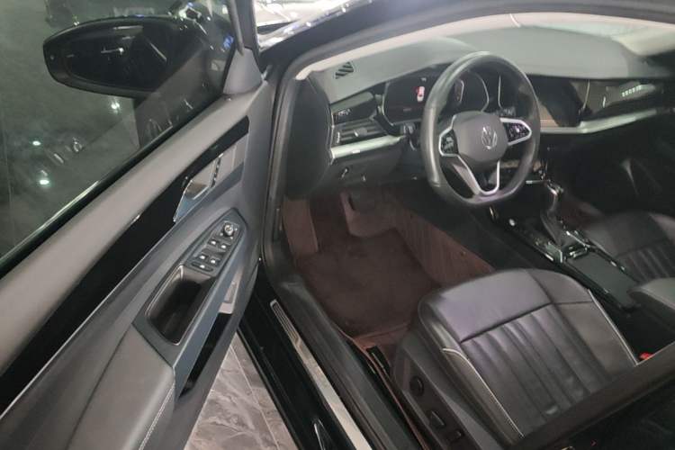 Used Volkswagen Passat 2023 Revised 330TSI Elite Edition Driver Seat