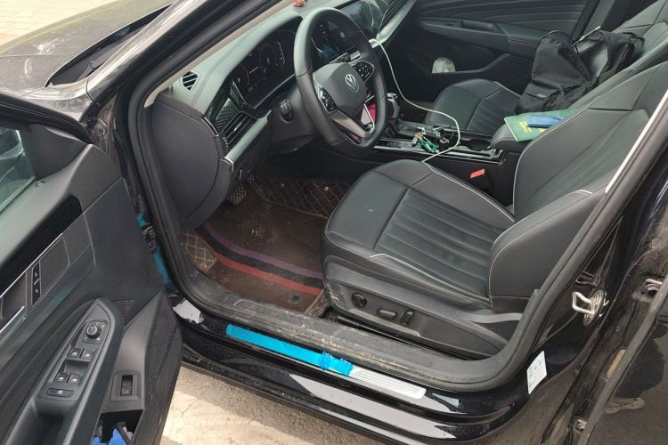 Used Volkswagen Passat 2023 330TSI Starry Elite Edition Driver Seat