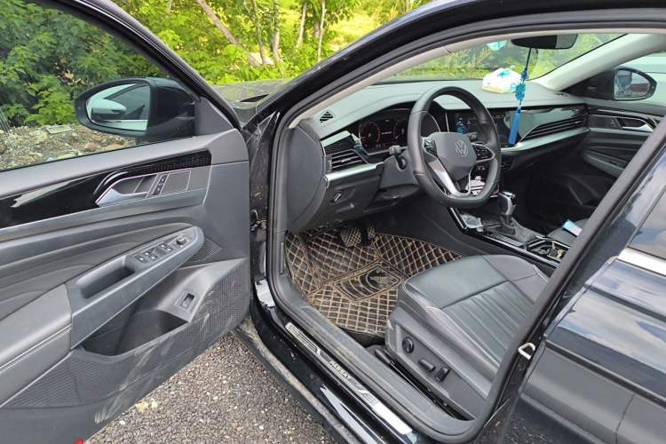 Used Volkswagen Passat 2023 330TSI Starry Elite Edition Driver Seat