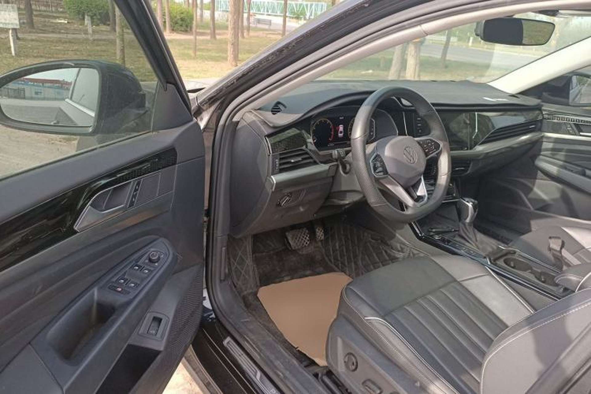 Used Volkswagen Passat 2023 330TSI Elite Edition Driver Seat
