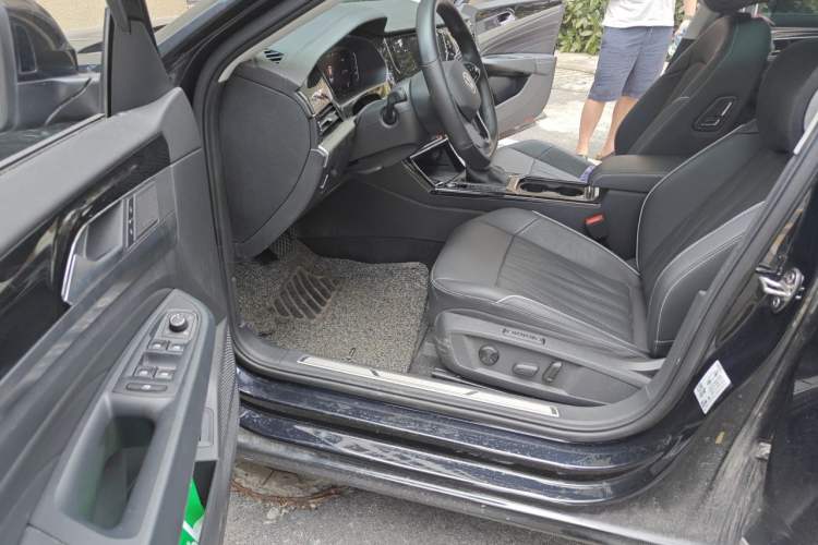 Used Volkswagen Passat 2023 380TSI Flagship Edition Driver Seat