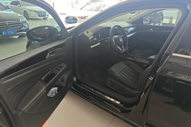 Used Volkswagen Passat 2023 Revised 330TSI Starry Elite Edition Driver Seat