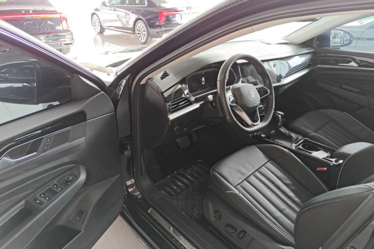 Used Volkswagen Passat 2023 330TSI Elite Edition Driver Seat