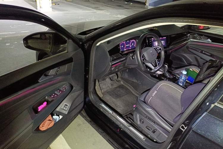 Used Volkswagen Passat 2023 Revised 380TSI Luxury Edition Driver Seat