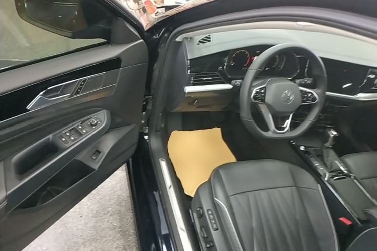 Used Volkswagen Passat 2023 330TSI Starry Luxury Edition Driver Seat