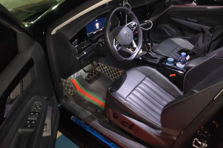 Used Volkswagen Passat 2023 330TSI Starry Elite Edition Driver Seat