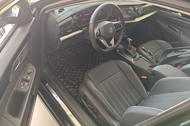 Used Volkswagen Passat 2023 Revised 330TSI Elite Edition Driver Seat