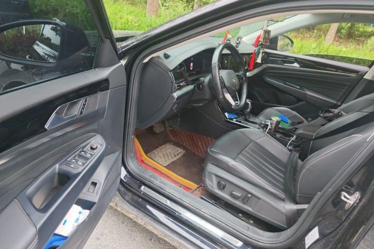 Used Volkswagen Passat 2023 Revised 330TSI Elite Edition Driver Seat