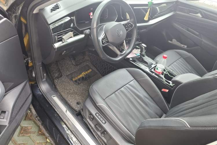 Used Volkswagen Passat 2023 330TSI Prestige Edition Driver Seat