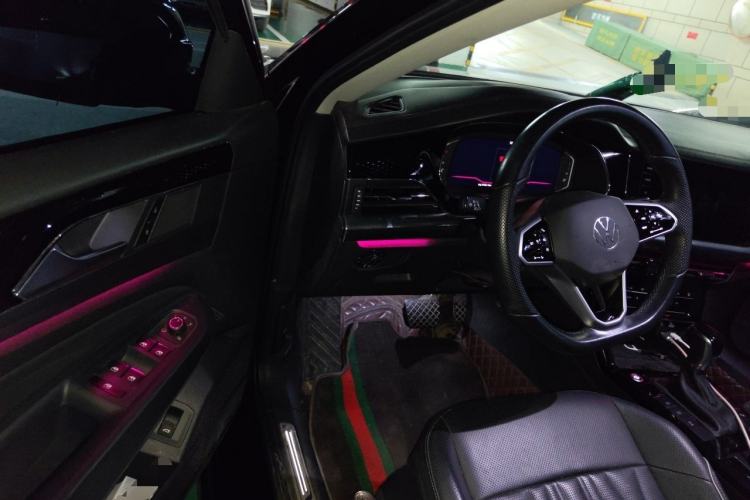 Used Volkswagen Passat 2023 330TSI Luxury Edition Driver Seat