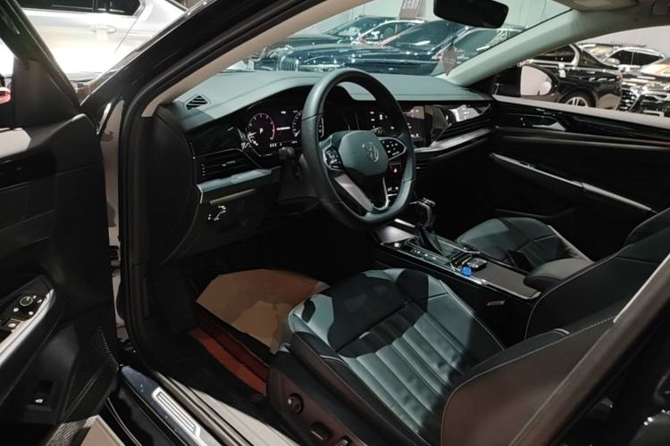 Used Volkswagen Passat 2023 Revised 330TSI Elite Edition Driver Seat