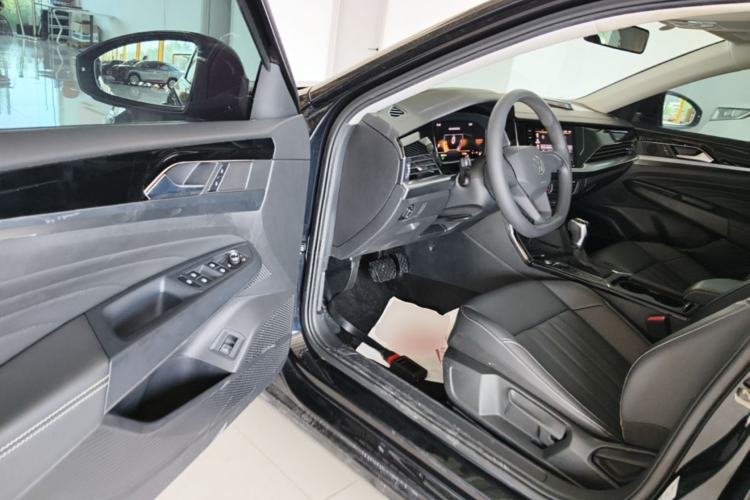 Used Volkswagen Passat 2023 280TSI Business Edition Driver Seat