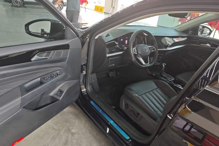 Used Volkswagen Passat 2023 Revised 330TSI Starry Elite Edition Driver Seat