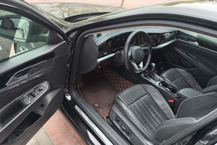 Used Volkswagen Passat 2023 Revised 330TSI Elite Edition Driver Seat