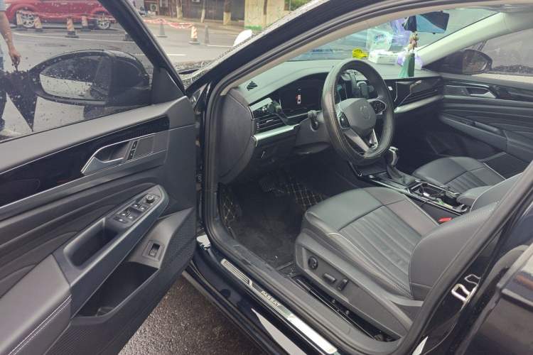 Used Volkswagen Passat 2023 Revised 330TSI Starry Elite Edition Driver Seat