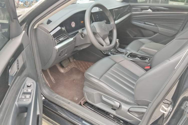 Used Volkswagen Passat 2023 Revised Version 280TSI Business Edition Driver Seat