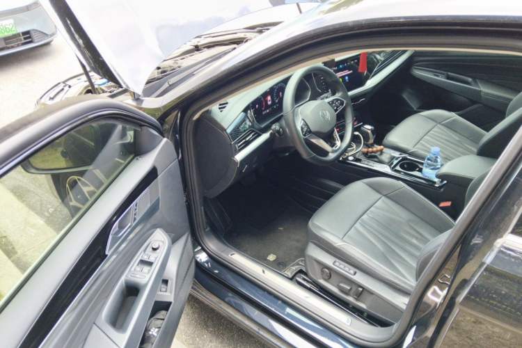 Used Volkswagen Passat 2023 330TSI Starry Luxury Edition Driver Seat
