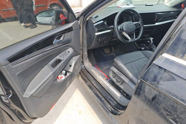 Used Volkswagen Passat 2023 380TSI Luxury Edition Driver Seat
