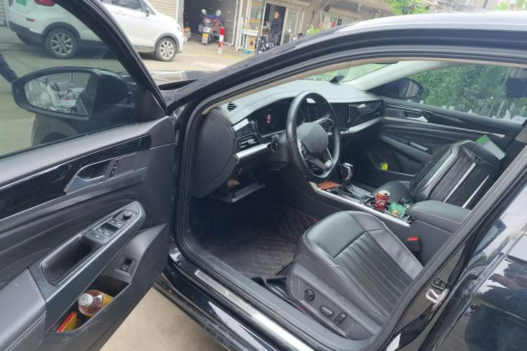 Used Volkswagen Passat 2023 Revised 330TSI Elite Edition Driver Seat