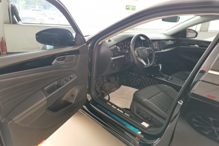 Used Volkswagen Passat 2023 330TSI Elite Edition Driver Seat