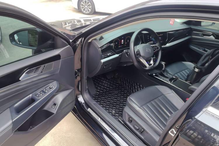 Used Volkswagen Passat 2023 Revised 330TSI Starry Elite Edition Driver Seat